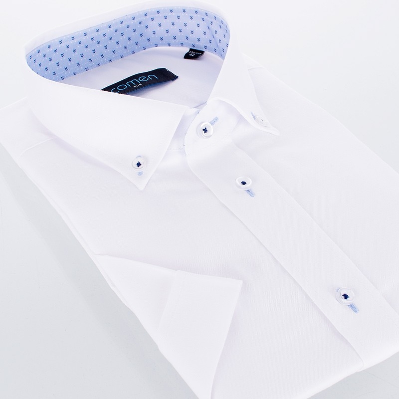 Biała koszula Comen z krótkim rękawem i niebieską lamówką w strzałki - slim