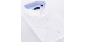 Biała koszula Comen z kr. rękawem i niebieską lamówką w strzałki slim